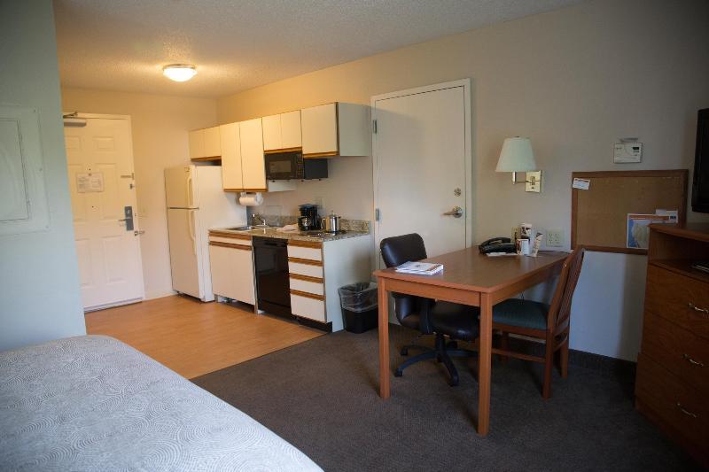 Candlewood Suites Huntersville-Lake Norman Area By Ihg Εξωτερικό φωτογραφία