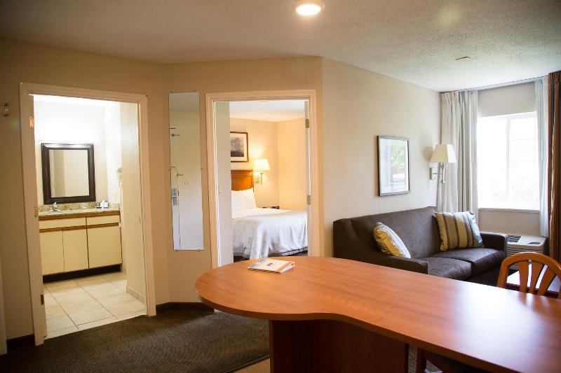 Candlewood Suites Huntersville-Lake Norman Area By Ihg Εξωτερικό φωτογραφία